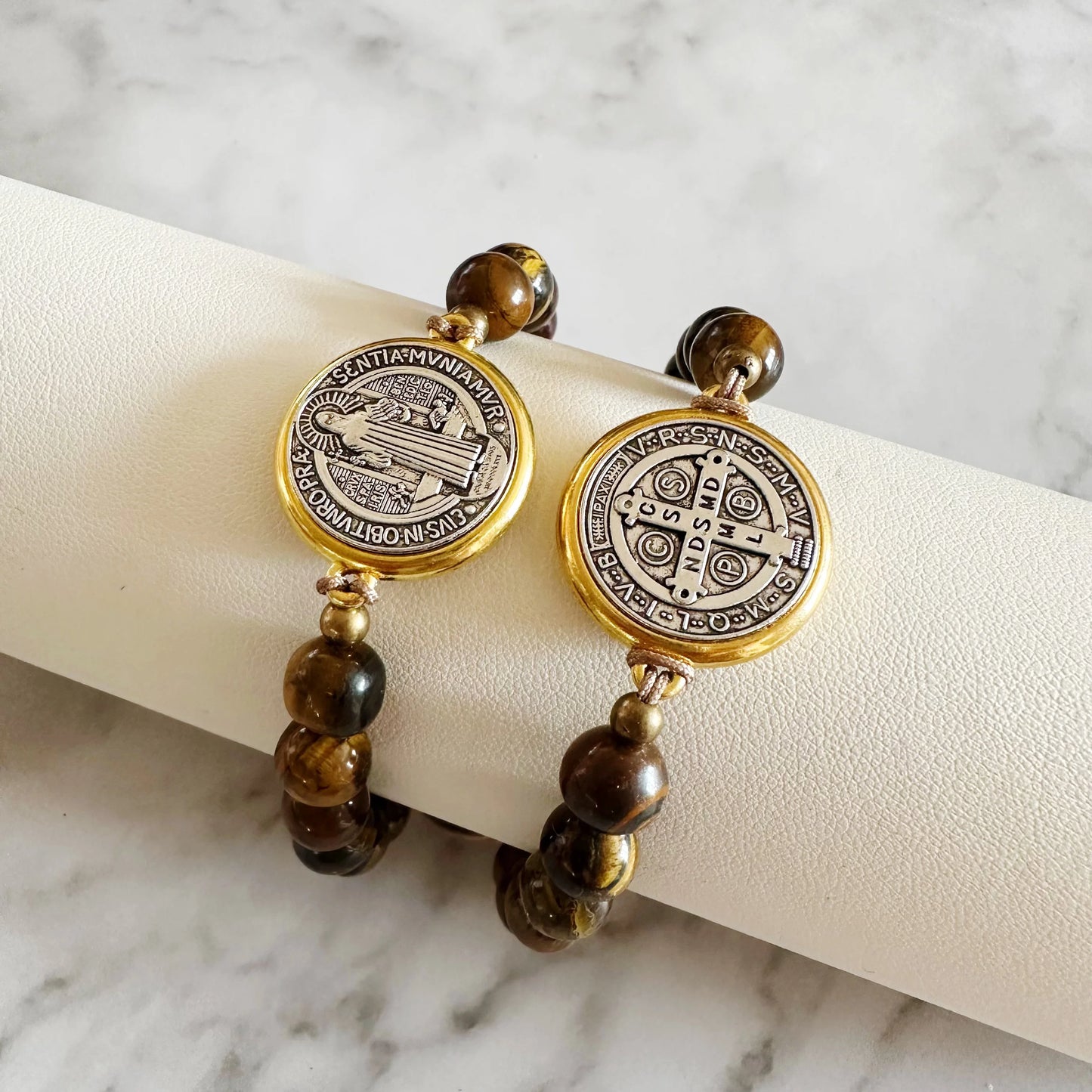 2Pcs San Benito Bracelets Tigher Eye Adjustable Bracelet for Women Men Girls Boys the Saint Benedict Medal Pendant